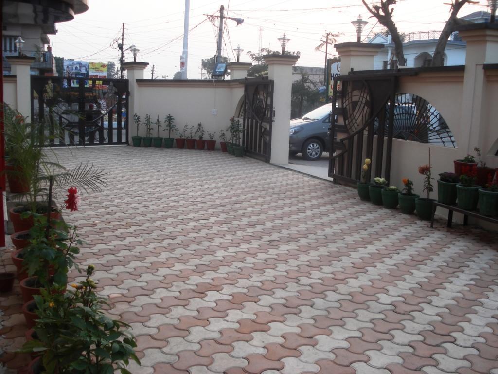 Hotel Utsav Dehradun Exterior foto
