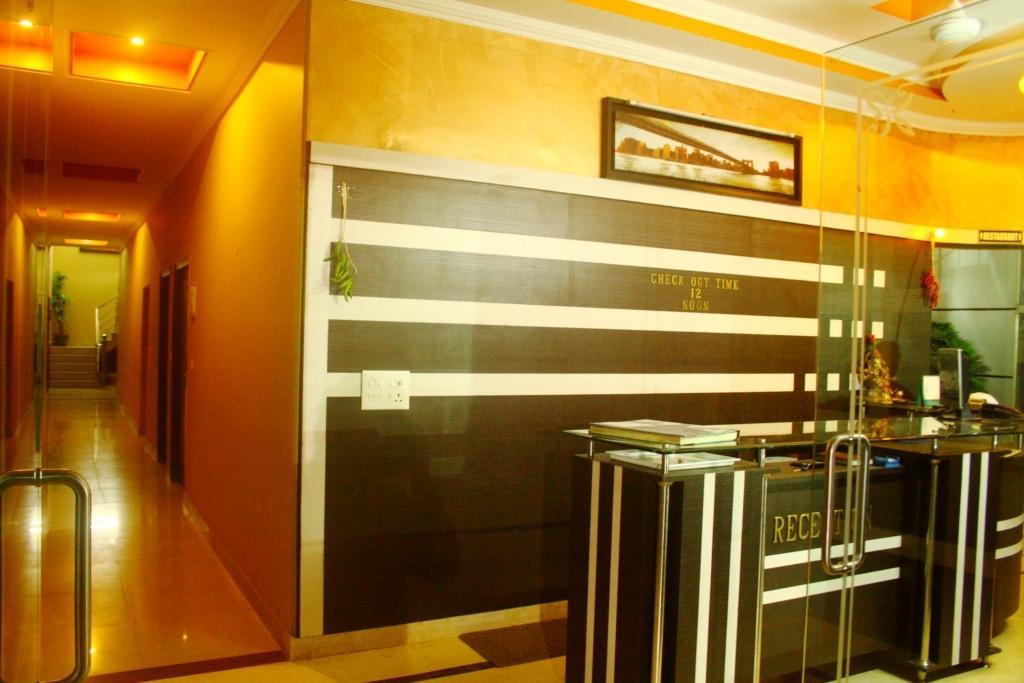 Hotel Utsav Dehradun Exterior foto